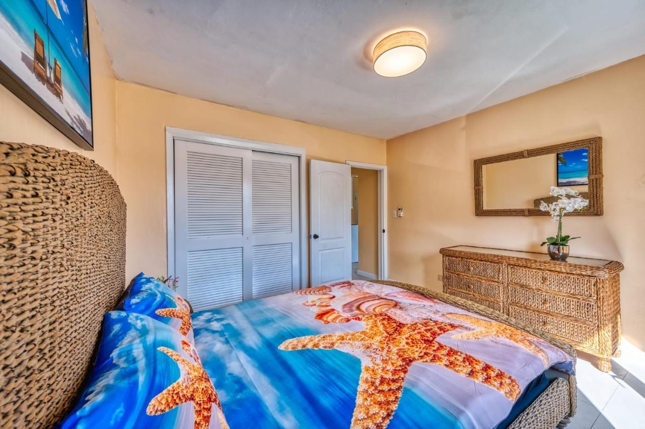 Apartment In Downtown At The Beach Νασάου Εξωτερικό φωτογραφία