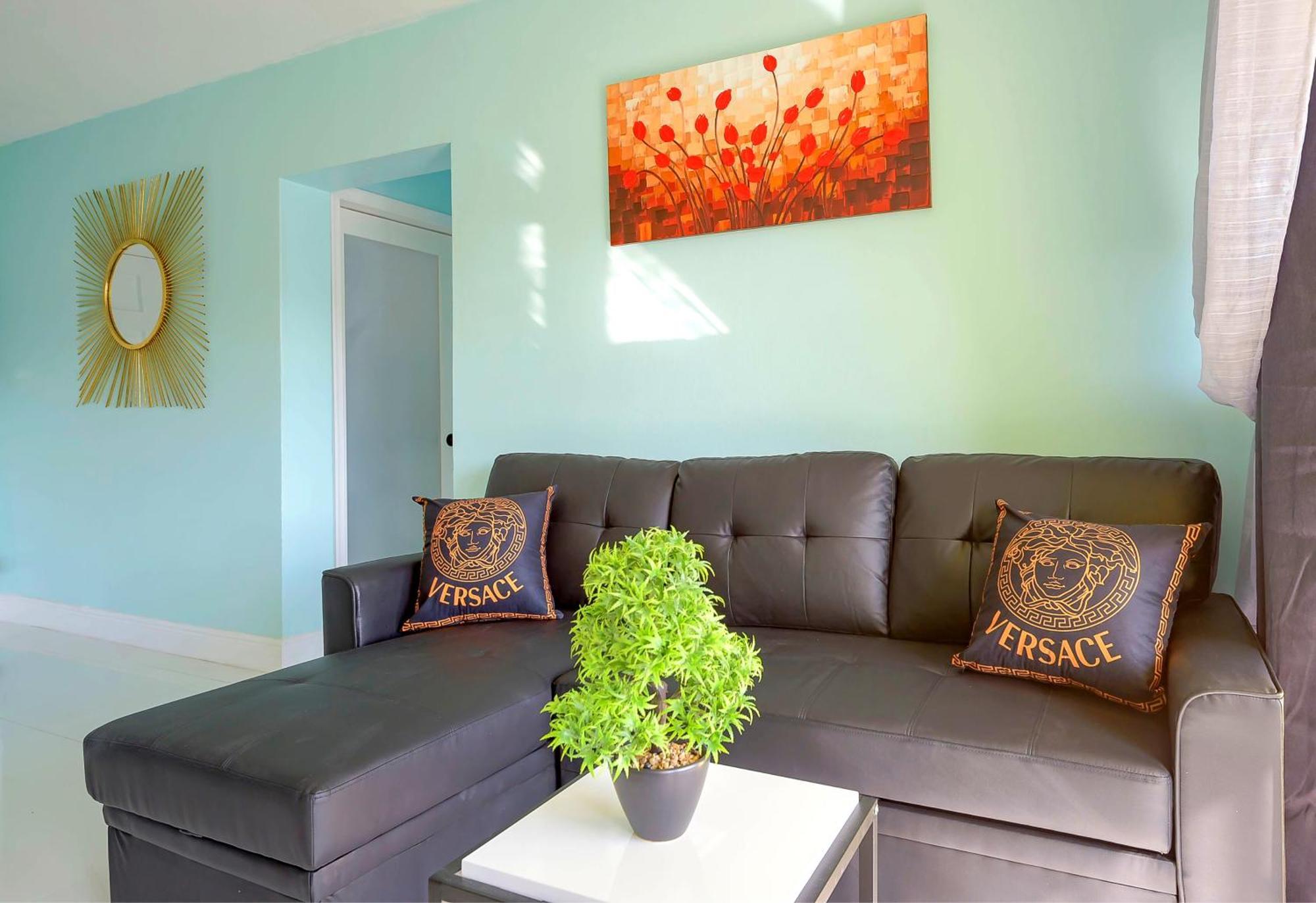 Apartment In Downtown At The Beach Νασάου Εξωτερικό φωτογραφία
