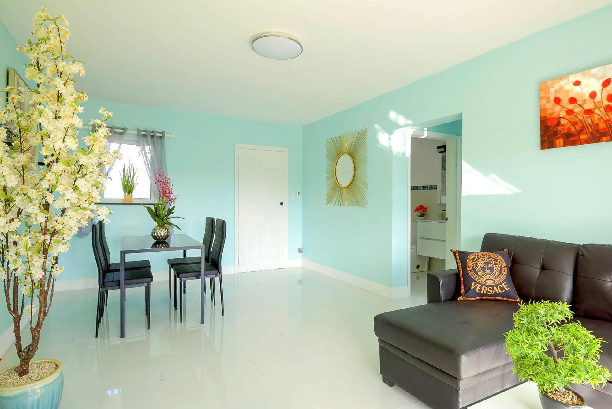 Apartment In Downtown At The Beach Νασάου Εξωτερικό φωτογραφία