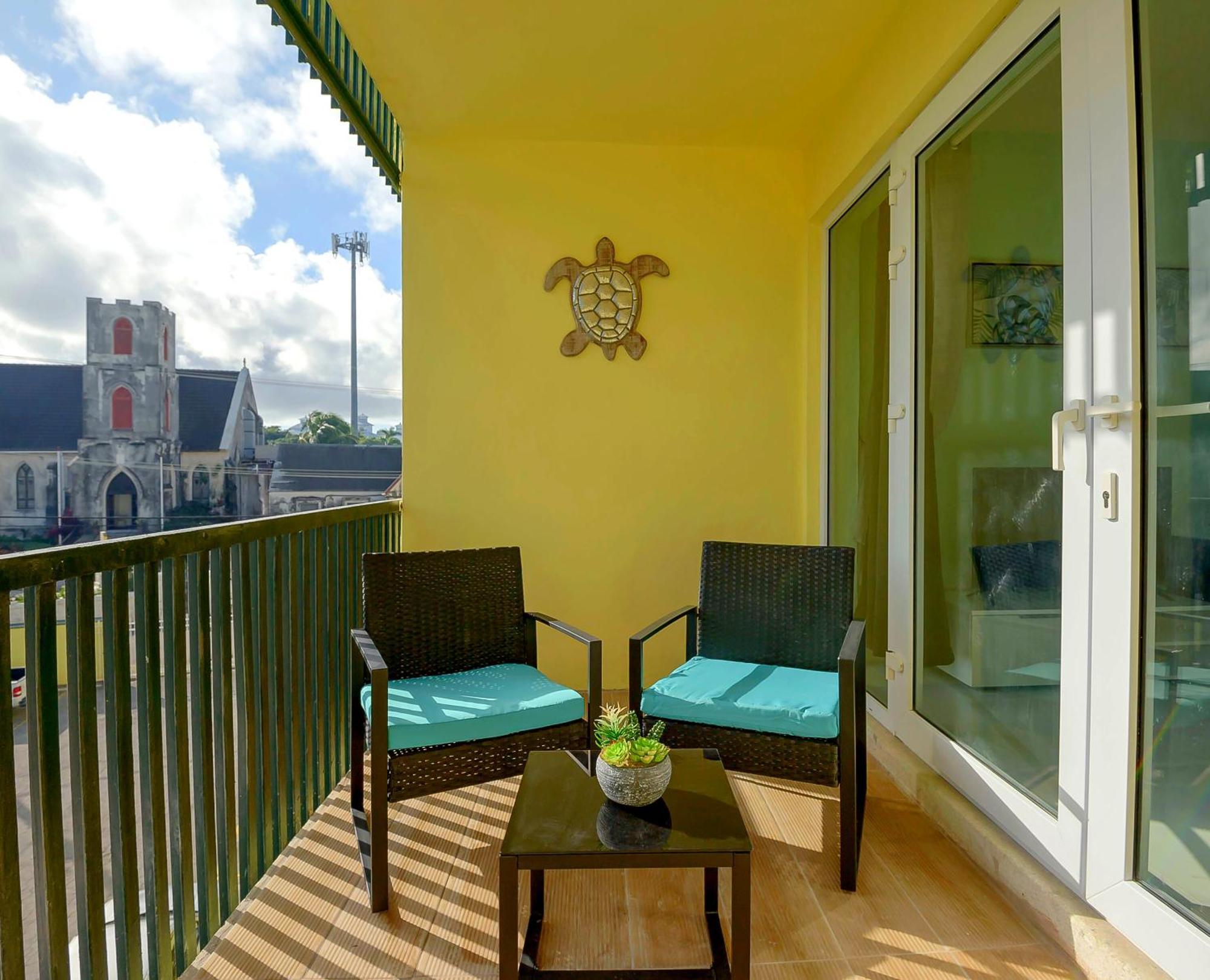 Apartment In Downtown At The Beach Νασάου Εξωτερικό φωτογραφία