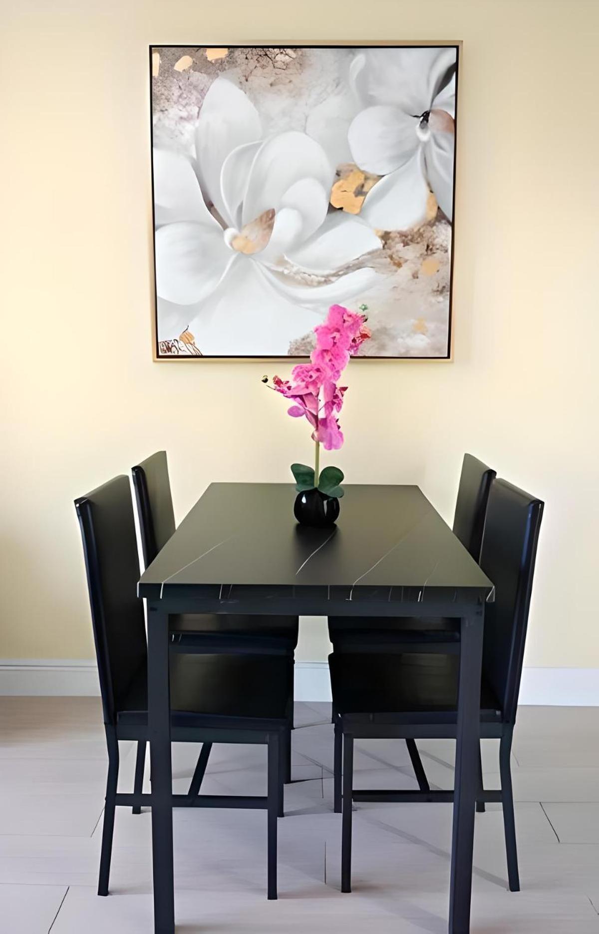 Apartment In Downtown At The Beach Νασάου Εξωτερικό φωτογραφία